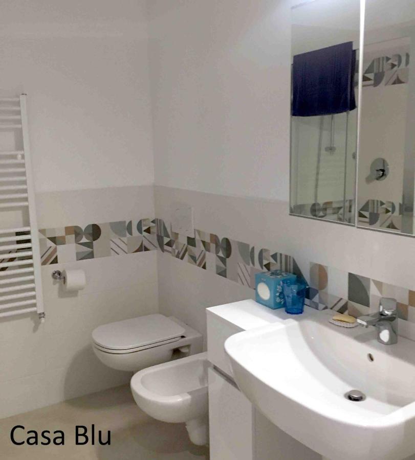 Case Rossa E Blu Villanova d'Albenga Exteriör bild