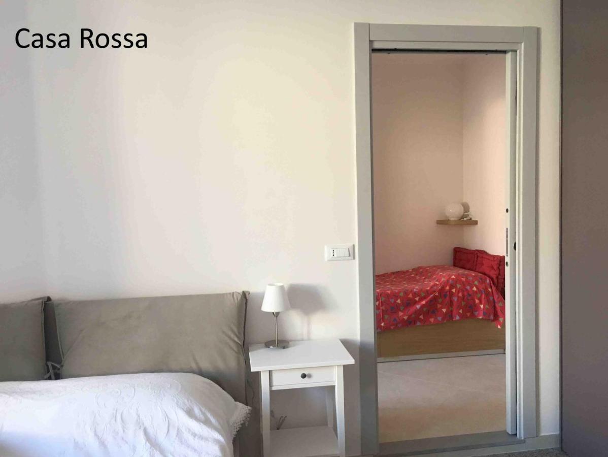Case Rossa E Blu Villanova d'Albenga Exteriör bild
