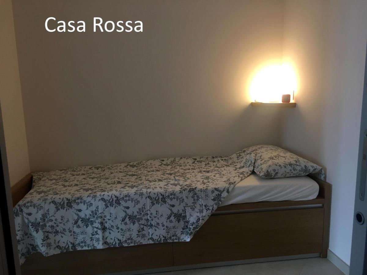 Case Rossa E Blu Villanova d'Albenga Exteriör bild
